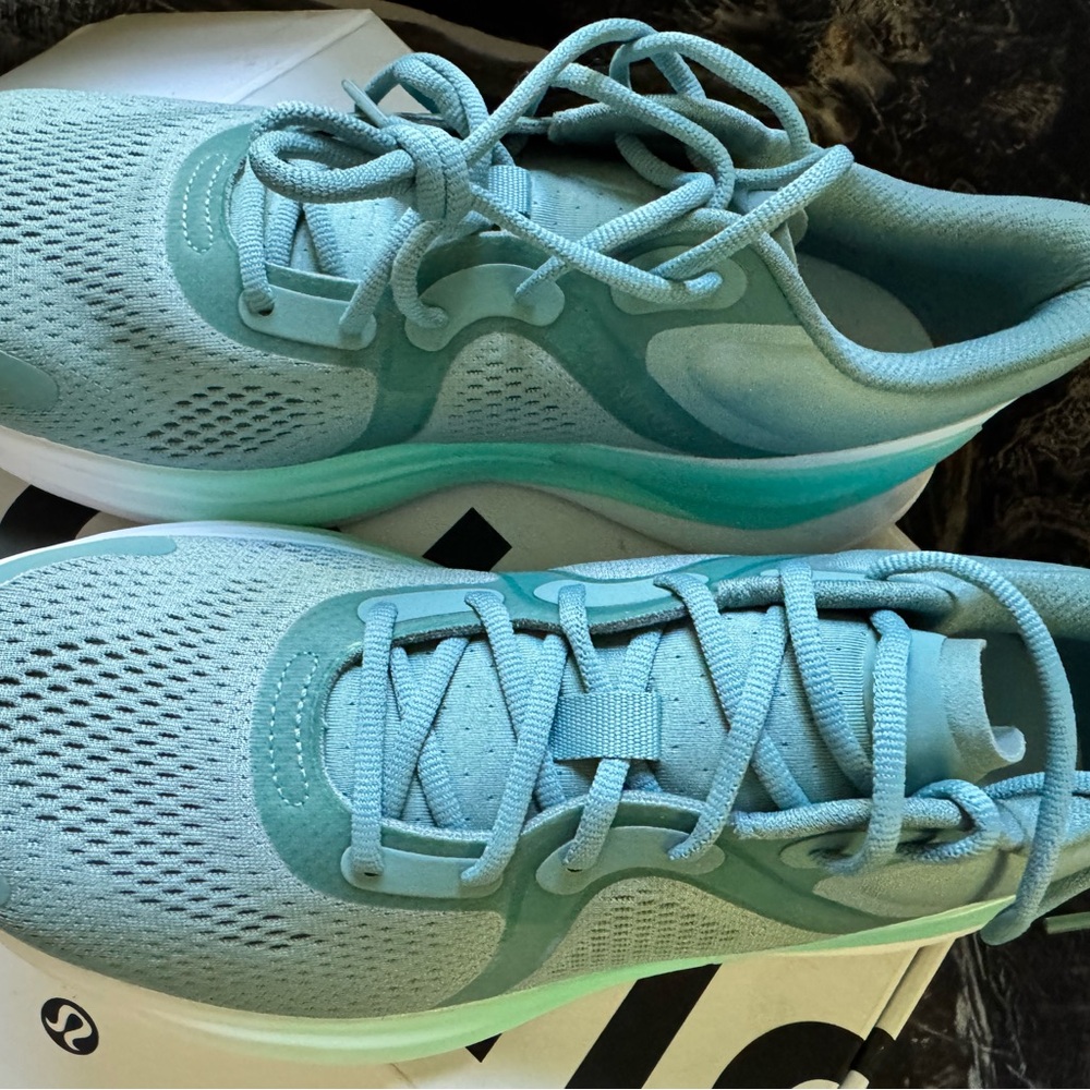 Light Teal Women's Running Sneakers - Brand: